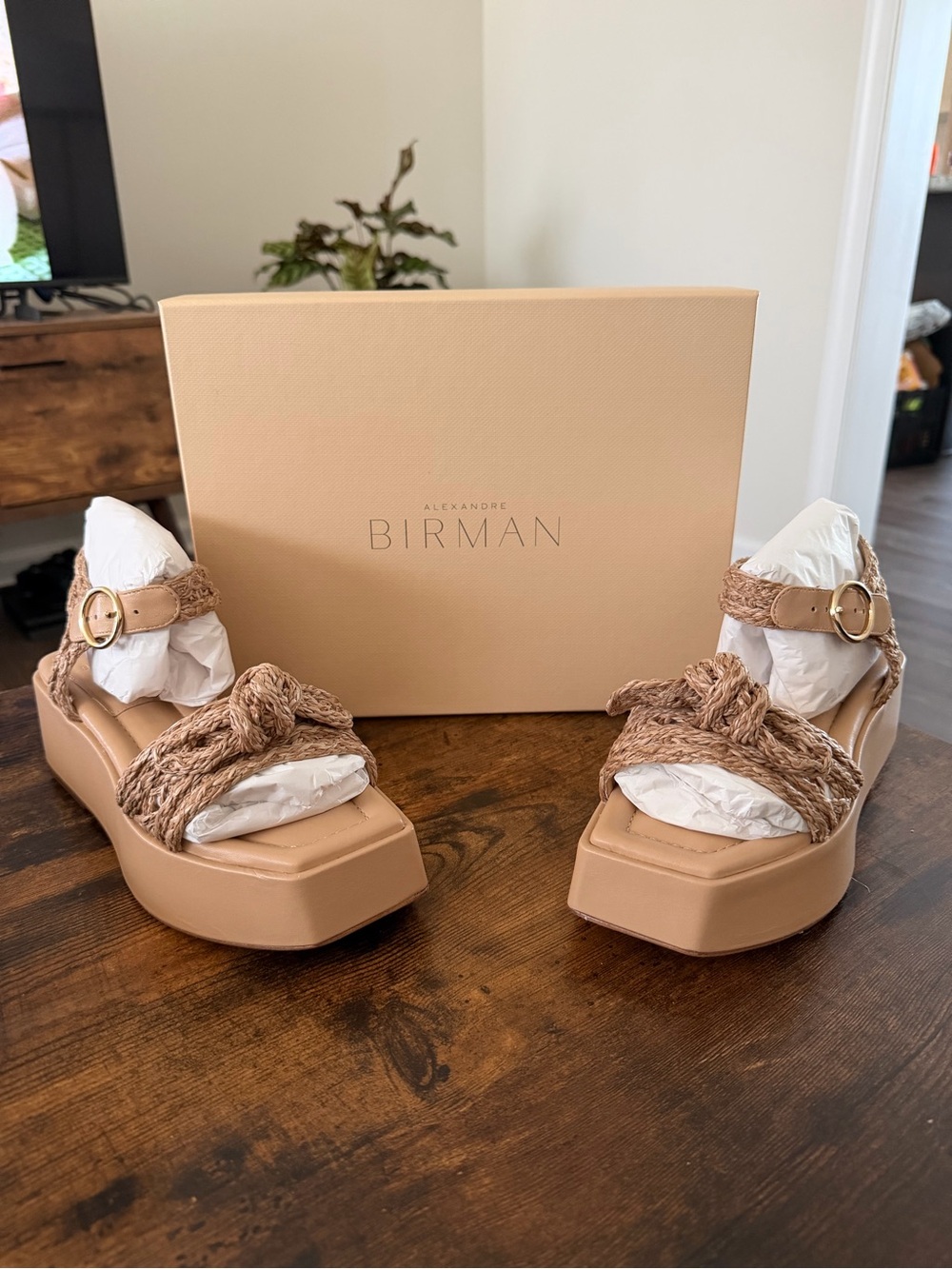 Alexandre Birman Tan Raffia Clarita Knot Platform Sandals